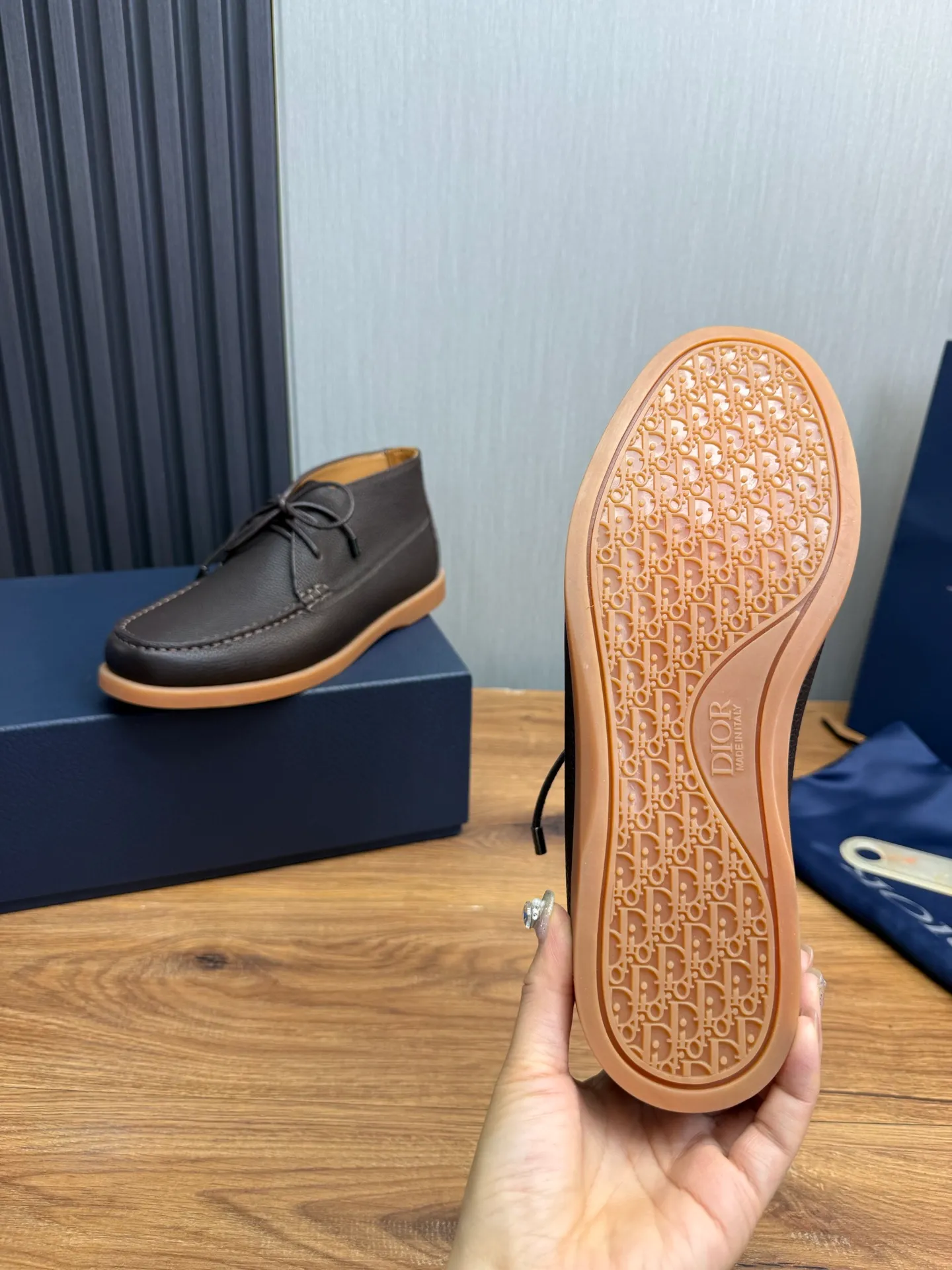Factory price 620💰 [Dior] Men’s official website na hot sale🔥Imported cowhide + cowhide lining. Original rubber wear-resistant outsole. High quality shipment ⬆️Code number 38-44, (45 customized)